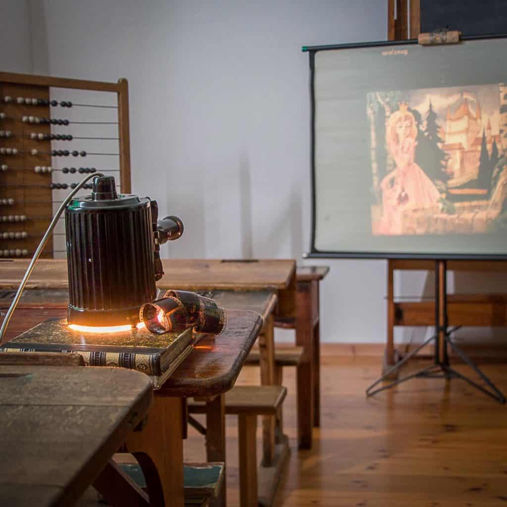 Märchenflimmerstunde mit der Pouva Magica im Museum